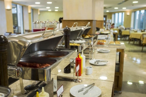 Colosseum Marina Hotel (Angisa)
